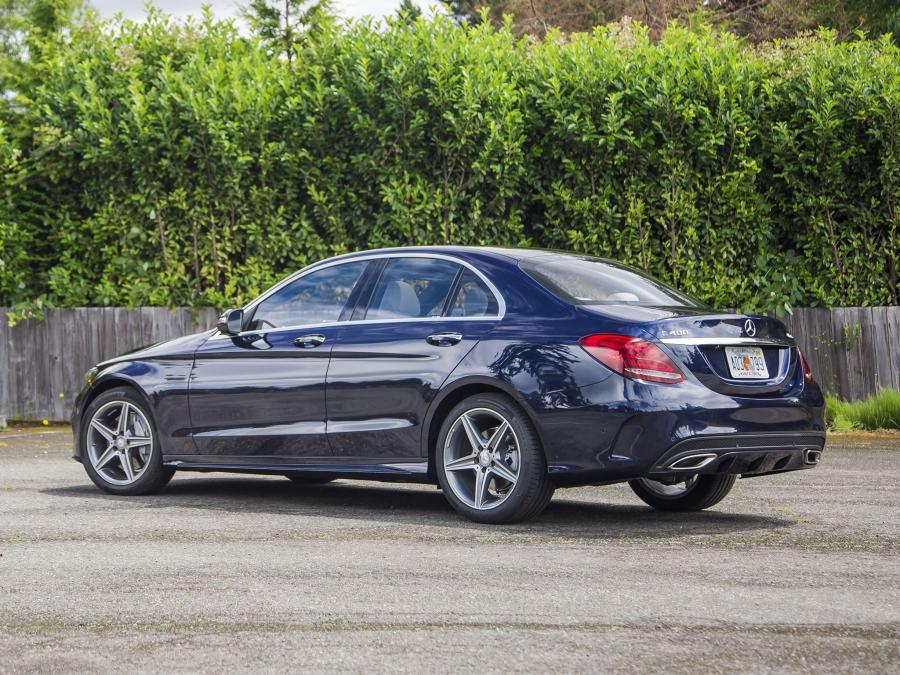  Mercedes-Benz C400 4Matic AMG Line 2015 года  (US) (фото 16 из 18)